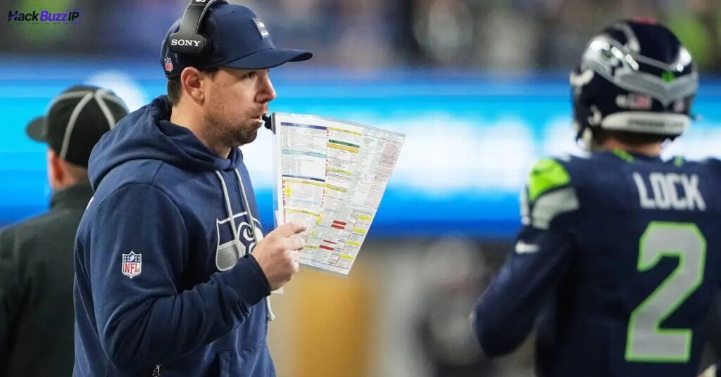 Did Klint Kubiak play football?